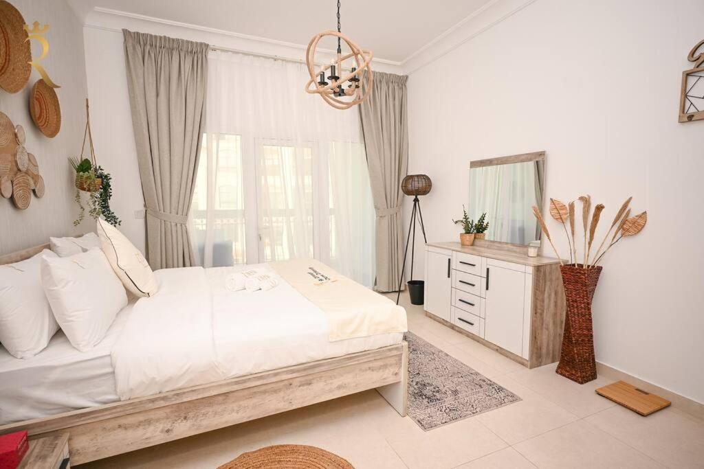 Yas Natura Bliss 1Br Apartment 아부다비 외부 사진