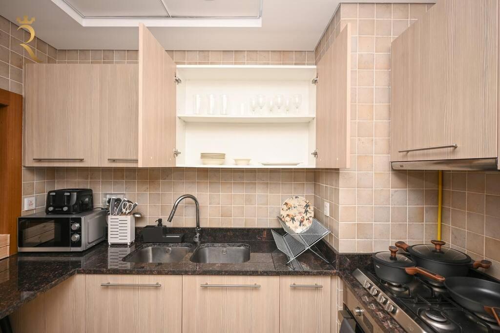 Yas Natura Bliss 1Br Apartment 아부다비 외부 사진