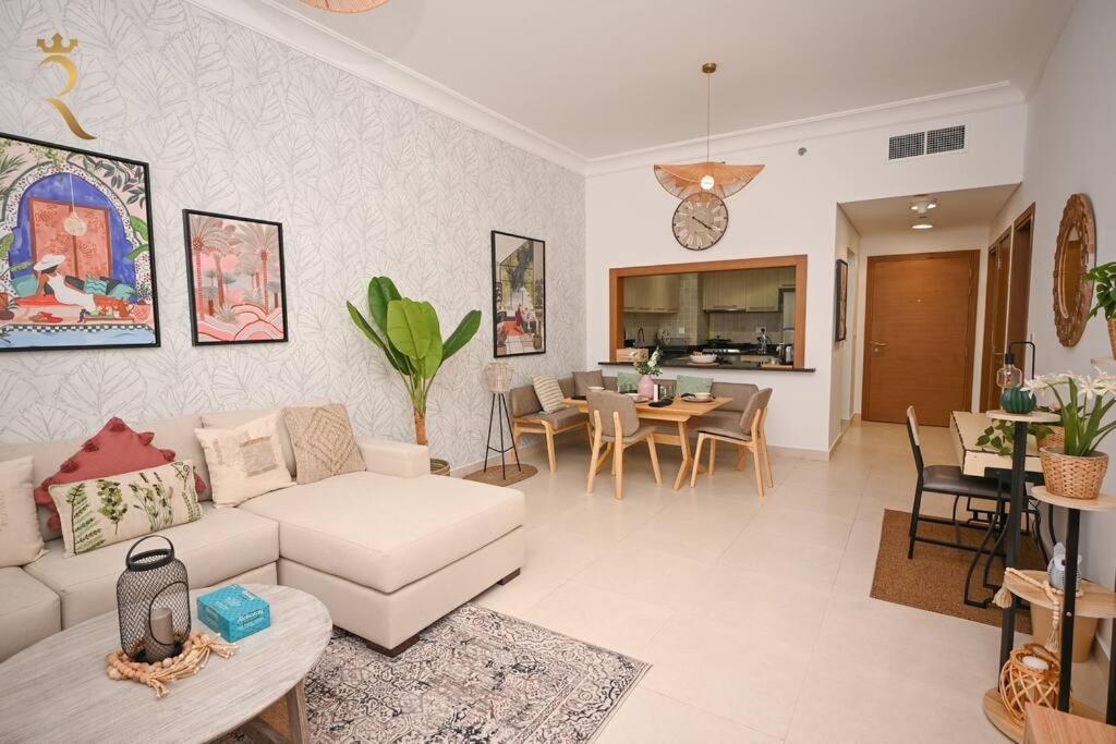 Yas Natura Bliss 1Br Apartment 아부다비 외부 사진